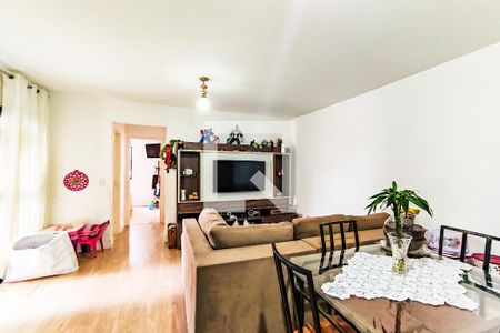 Sala de apartamento para alugar com 3 quartos, 79m² em Jardim Henriqueta, Taboão da Serra