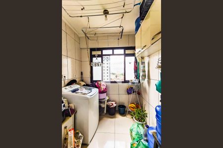 Apartamento à venda com 79m², 3 quartos e 2 vagas Apartamento à venda com 79m², 3 quartos e 2 vagasÁrea de Serviço