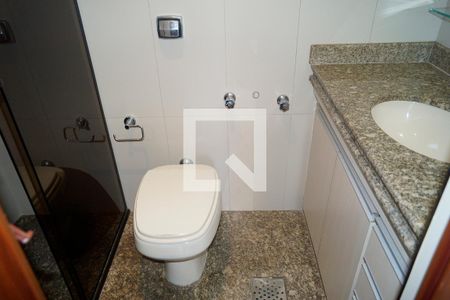 Apartamento para alugar com 74m², 2 quartos e 2 vagas Apartamento para alugar com 74m², 2 quartos e 2 vagasBanheiro do Quarto 2