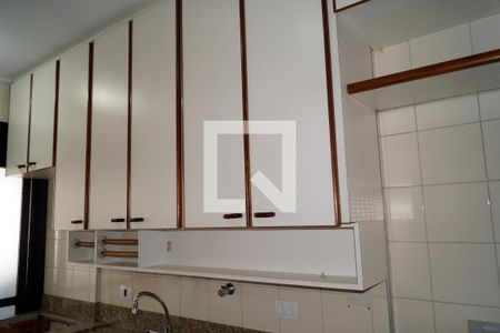 Apartamento para alugar com 74m², 2 quartos e 2 vagas Apartamento para alugar com 74m², 2 quartos e 2 vagasCozinha