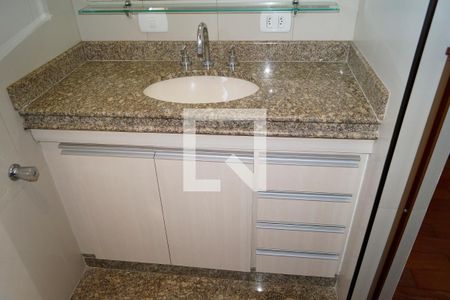 Apartamento para alugar com 74m², 2 quartos e 2 vagas Apartamento para alugar com 74m², 2 quartos e 2 vagasBanheiro do Quarto 2