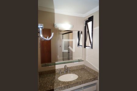 Apartamento para alugar com 74m², 2 quartos e 2 vagas Apartamento para alugar com 74m², 2 quartos e 2 vagasBanheiro social