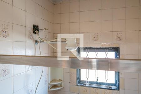 Casa à venda com 80m², 3 quartos e sem vagaBanheiro