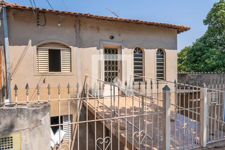 Casa à venda com 80m², 3 quartos e sem vagaFachada