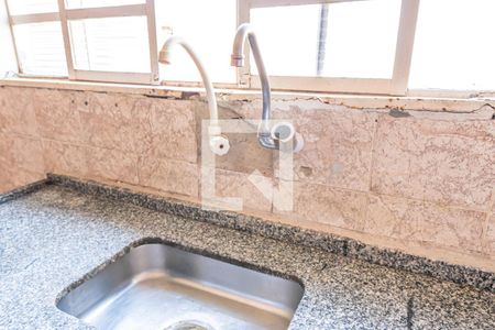 Casa à venda com 80m², 3 quartos e sem vagaCozinha e Área de Serviço