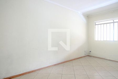 Sala de casa de condomínio para alugar com 3 quartos, 110m² em Vila Paranaguá, São Paulo