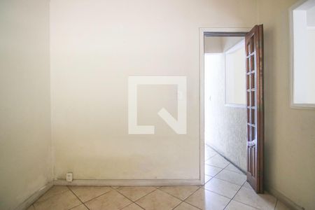 Quarto 1 de casa de condomínio para alugar com 3 quartos, 110m² em Vila Paranaguá, São Paulo