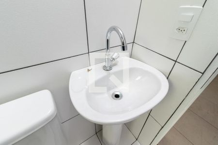 Banheiro de casa para alugar com 1 quarto, 30m² em Vila Nova Cachoeirinha, São Paulo