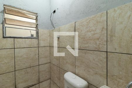 Banheiro de casa para alugar com 1 quarto, 30m² em Vila Nova Cachoeirinha, São Paulo