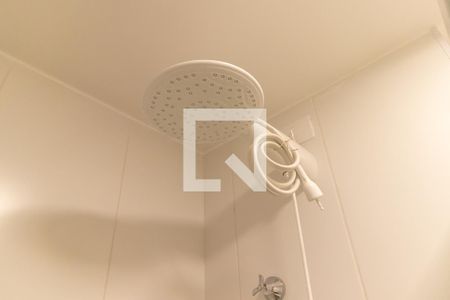 Banheiro de kitnet/studio para alugar com 1 quarto, 25m² em Pinheiros, São Paulo