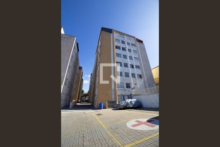 Apartamento à venda com 40m², 2 quartos e 1 vaga Apartamento à venda com 40m², 2 quartos e 1 vagaFachada do bloco