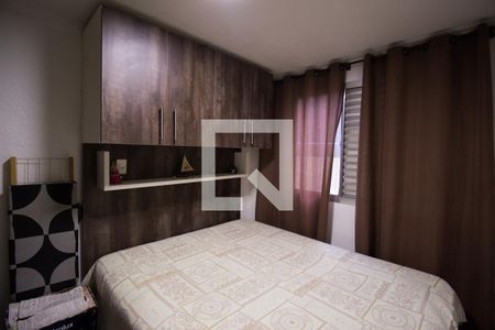 Quarto 2 de apartamento para alugar com 2 quartos, 49m² em Conjunto Residencial José Bonifácio, São Paulo