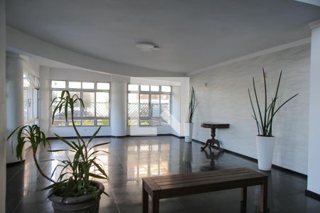 Apartamento para alugar com 100m², 2 quartos e 1 vaga Apartamento para alugar com 100m², 2 quartos e 1 vagaHall de entrada