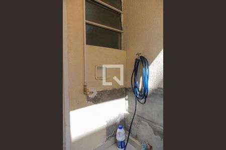 Apartamento para alugar com 100m², 2 quartos e 1 vaga Apartamento para alugar com 100m², 2 quartos e 1 vagaÁrea de serviço