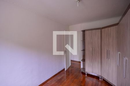 Quarto 2 de apartamento para alugar com 2 quartos, 64m² em Jardim Santa Emília, São Paulo