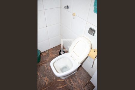 Casa à venda com 300m², 5 quartos e 3 vagasbanheiro Área comum