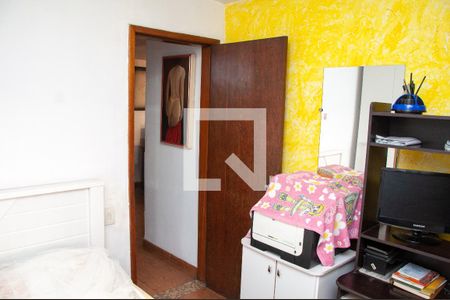 Casa à venda com 300m², 5 quartos e 3 vagasquarto 2