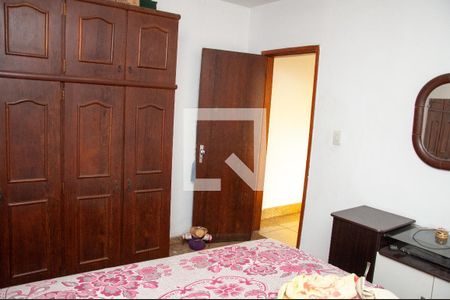 Casa à venda com 300m², 5 quartos e 3 vagasquarto