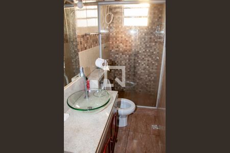 Casa à venda com 300m², 5 quartos e 3 vagasBanheiro de Serviço