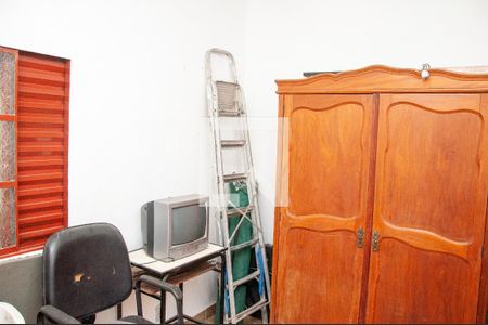 Casa à venda com 300m², 5 quartos e 3 vagasQuarto de Serviço