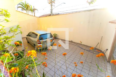 Casa à venda com 300m², 3 quartos e 4 vagas Casa à venda com 300m², 3 quartos e 4 vagasQuintal/Garagem