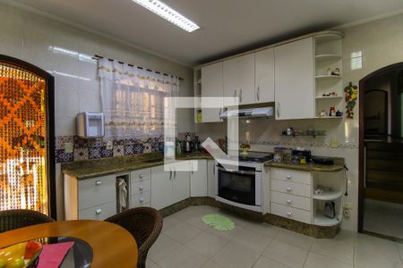 Casa à venda com 300m², 3 quartos e 4 vagas Casa à venda com 300m², 3 quartos e 4 vagasCozinha