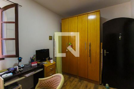 Casa à venda com 300m², 3 quartos e 4 vagas Casa à venda com 300m², 3 quartos e 4 vagasQuarto 2