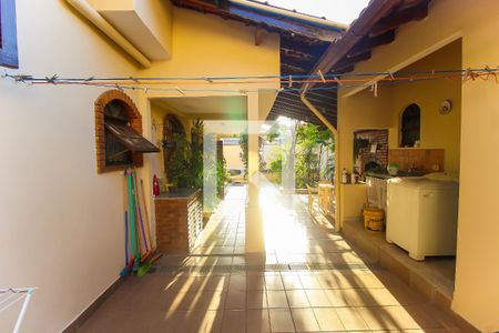 Casa à venda com 300m², 3 quartos e 4 vagas Casa à venda com 300m², 3 quartos e 4 vagasQuintal