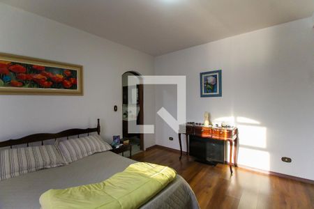 Casa à venda com 300m², 3 quartos e 4 vagas Casa à venda com 300m², 3 quartos e 4 vagasSuíte