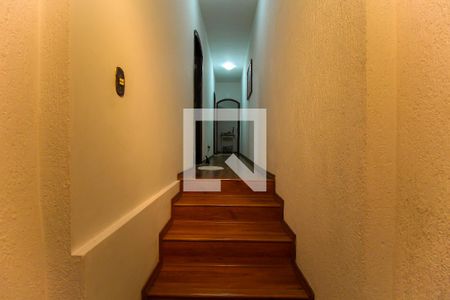 Casa à venda com 300m², 3 quartos e 4 vagas Casa à venda com 300m², 3 quartos e 4 vagasCorredor/Escada