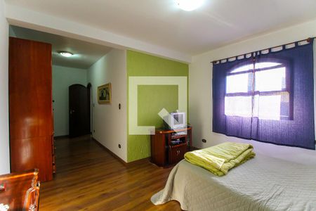 Casa à venda com 300m², 3 quartos e 4 vagas Casa à venda com 300m², 3 quartos e 4 vagasSuíte