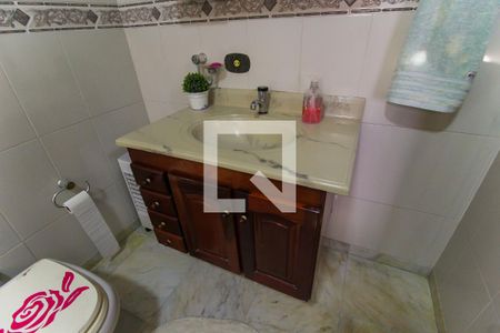 Casa à venda com 300m², 3 quartos e 4 vagas Casa à venda com 300m², 3 quartos e 4 vagasBanheiro da Suíte
