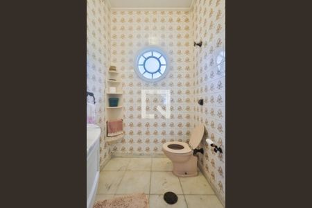 Casa à venda com 380m², 4 quartos e 3 vagasLavabo