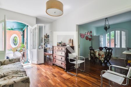 Casa à venda com 380m², 4 quartos e 3 vagasSala 2