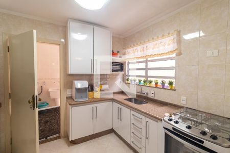 Casa à venda com 168m², 3 quartos e 2 vagas Casa à venda com 168m², 3 quartos e 2 vagasCozinha