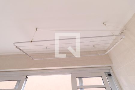 Casa à venda com 168m², 3 quartos e 2 vagas Casa à venda com 168m², 3 quartos e 2 vagasÁrea de Serviço