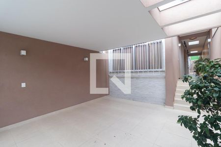 Casa à venda com 168m², 3 quartos e 2 vagas Casa à venda com 168m², 3 quartos e 2 vagasGaragem
