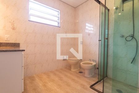 Casa à venda com 168m², 3 quartos e 2 vagas Casa à venda com 168m², 3 quartos e 2 vagasBanheiro Social