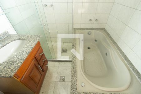 Casa à venda com 150m², 3 quartos e 2 vagas Casa à venda com 150m², 3 quartos e 2 vagasDetalhe do Banheiro da Suíte 1