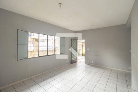 Sala de casa à venda com 3 quartos, 150m² em Campo Grande, Rio de Janeiro