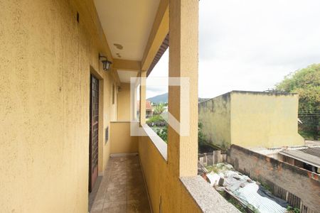 Casa à venda com 150m², 3 quartos e 2 vagas Casa à venda com 150m², 3 quartos e 2 vagasVaranda da Suíte 1