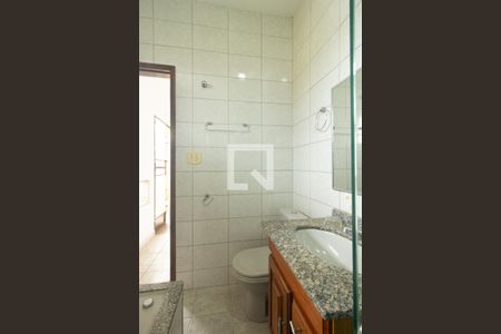 Casa à venda com 150m², 3 quartos e 2 vagas Casa à venda com 150m², 3 quartos e 2 vagasDetalhe do Banheiro da Suíte 1