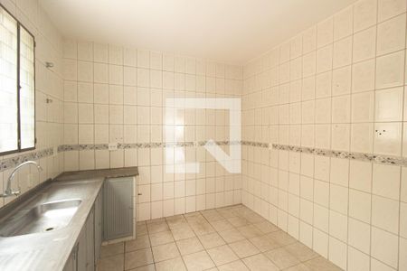 Casa à venda com 150m², 3 quartos e 2 vagas Casa à venda com 150m², 3 quartos e 2 vagasCozinha
