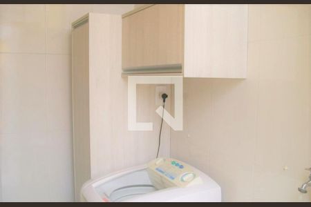 Casa à venda com 2 quartos, 85m² em Vila Carrão, São Paulo