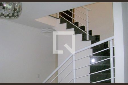 Casa à venda com 2 quartos, 85m² em Vila Carrão, São Paulo