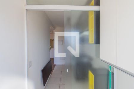 Apartamento à venda com 60m², 3 quartos e 2 vagas Apartamento à venda com 60m², 3 quartos e 2 vagasÁrea de Serviço