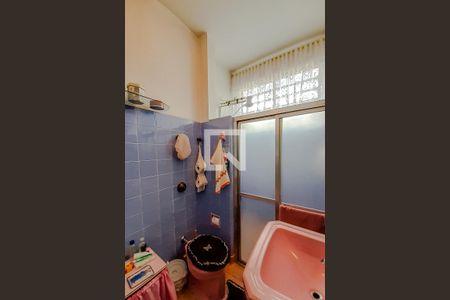 Casa à venda com 500m², 8 quartos e 3 vagas Casa à venda com 500m², 8 quartos e 3 vagasBanheiro 1