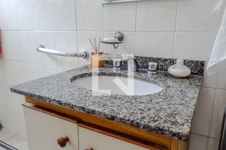 Casa à venda com 500m², 8 quartos e 3 vagas Casa à venda com 500m², 8 quartos e 3 vagasBanheiro 1