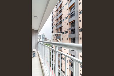 Varanda  de apartamento para alugar com 1 quarto, 31m² em Pinheiros, São Paulo