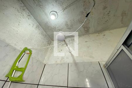 Casa à venda com 500m², 7 quartos e 3 vagasChuveiro do Banheiro